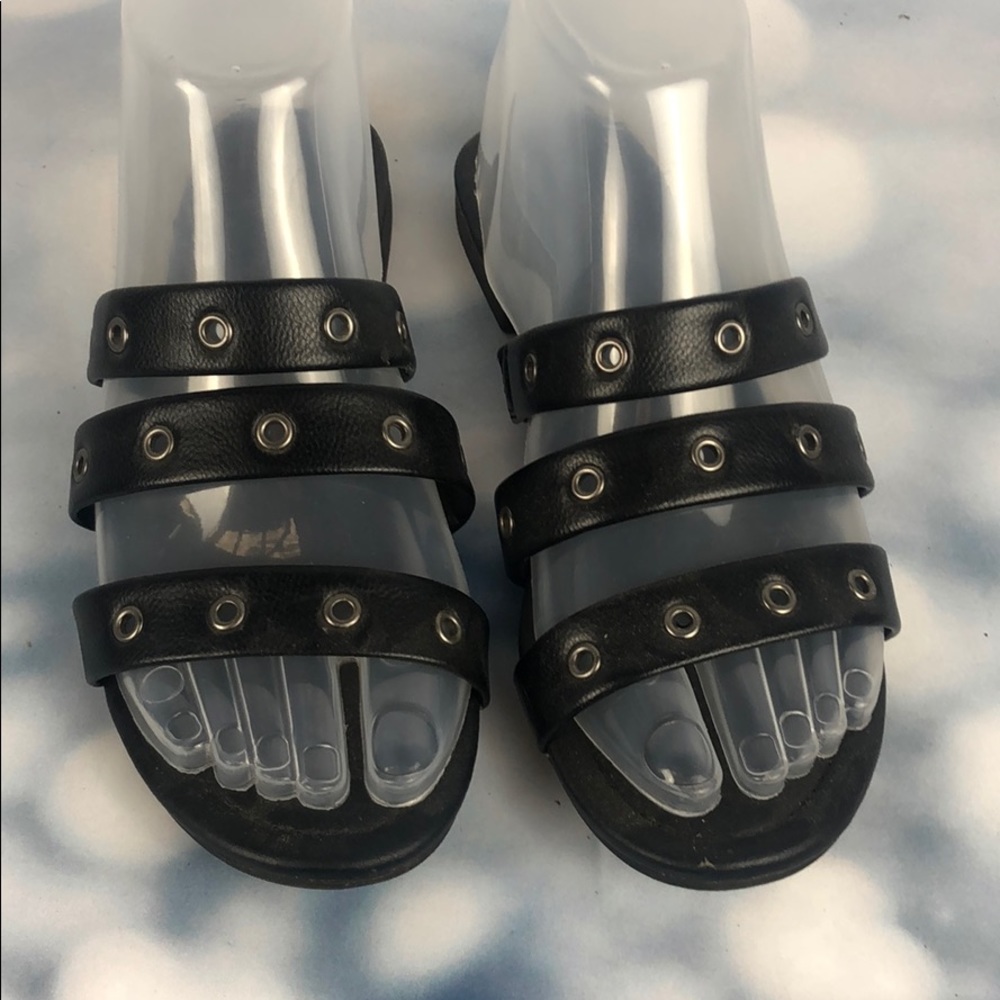 Vera Wang grommet sandals